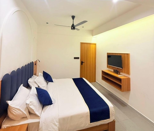 Imagen de la habitación del Hotel Alexa, Rajkot. Foto 4