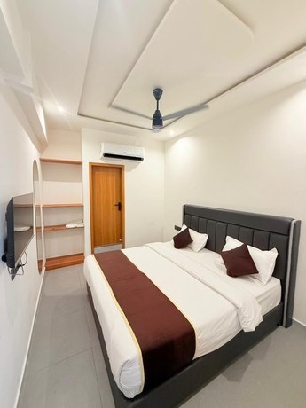 Imagen de la habitación del Hotel Alexa, Rajkot. Foto 10