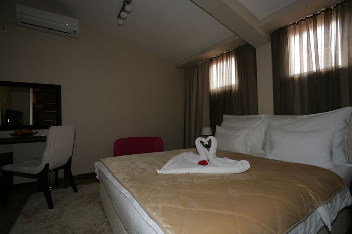 Imagen de la habitación del Hotel Alexandar Lux. Foto 17