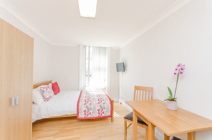 Imagen de la habitación del Hotel Alexander Apartments. Foto 2