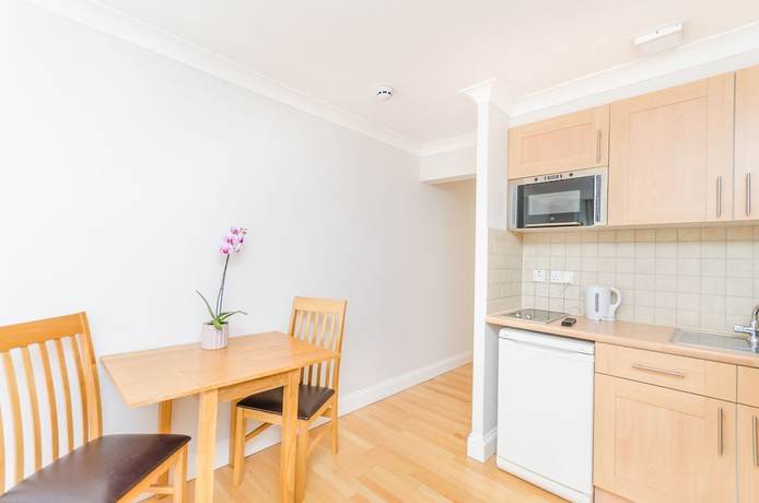 Imagen de la habitación del Hotel Alexander Apartments. Foto 8