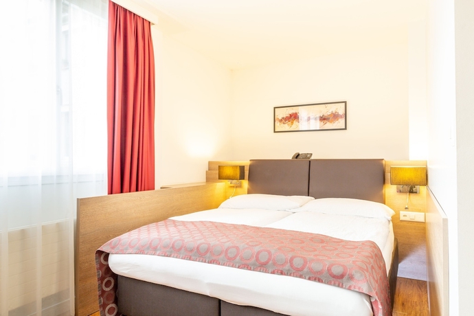 Imagen de la habitación del Hotel Alexander, Basilea. Foto 5