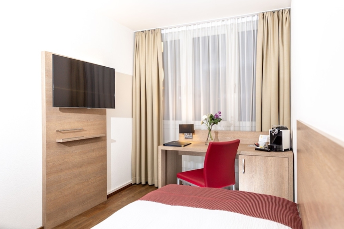 Imagen de la habitación del Hotel Alexander, Basilea. Foto 8