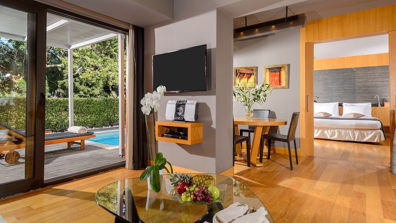 Imagen de la habitación del Hotel Alexander Beach and Spa. Foto 12