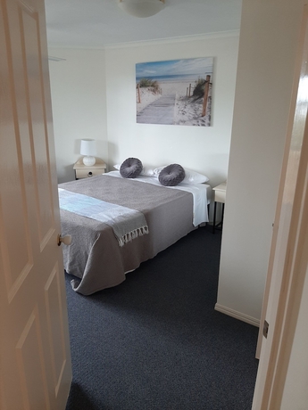 Imagen de la habitación del Hotel Alexander Beachfront Apartments. Foto 5