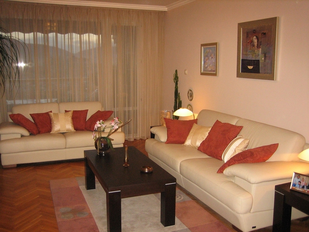 Imagen de los interiores del Hotel Alexander Business Apartments. Foto 6