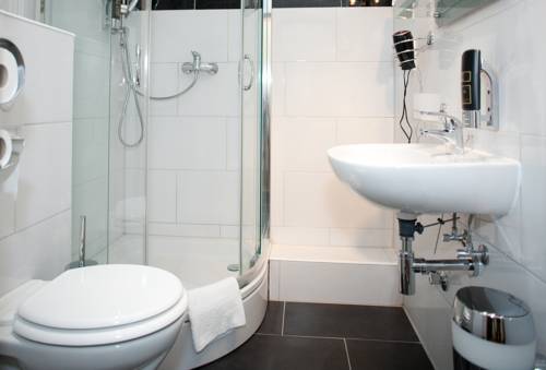 Imagen de la habitación del Hotel Alexander Business Hannover City. Foto 16