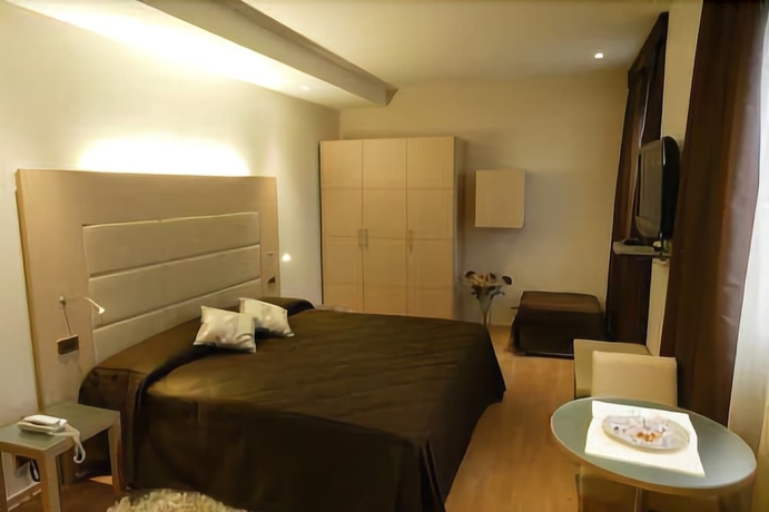 Imagen de la habitación del Hotel Alexander, Cesena. Foto 7