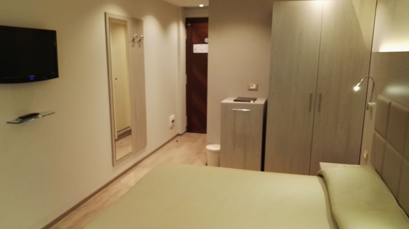 Imagen de la habitación del Hotel Alexander, Cesena. Foto 10