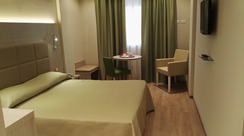 Imagen de la habitación del Hotel Alexander, Cesena. Foto 12