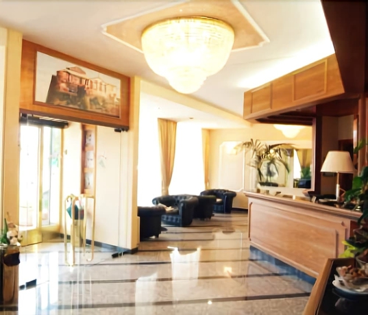 Imagen de los interiores del Hotel Alexander, Cesena. Foto 18