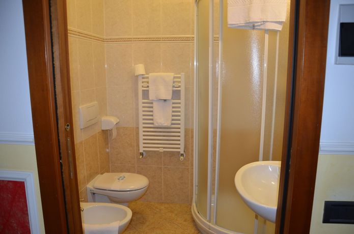 Imagen de la habitación del Hotel Alexander, Fiorano Modenese. Foto 13