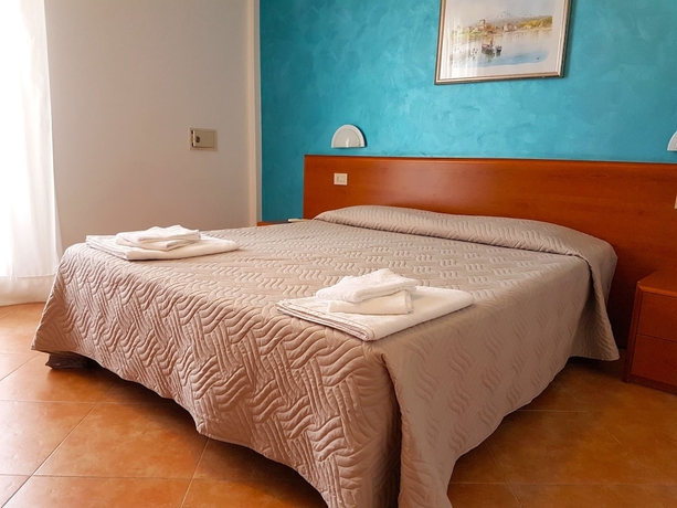Imagen de la habitación del Hotel Alexander, GIARDINI NAXOS. Foto 6