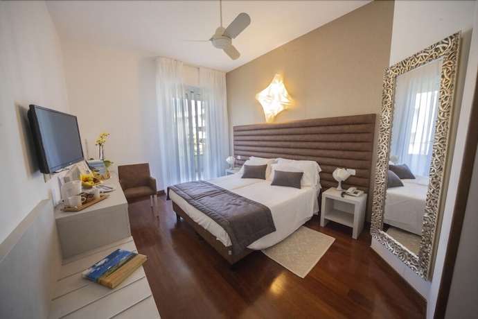 Imagen de la habitación del Hotel Alexander, Gabicce Mare. Foto 13