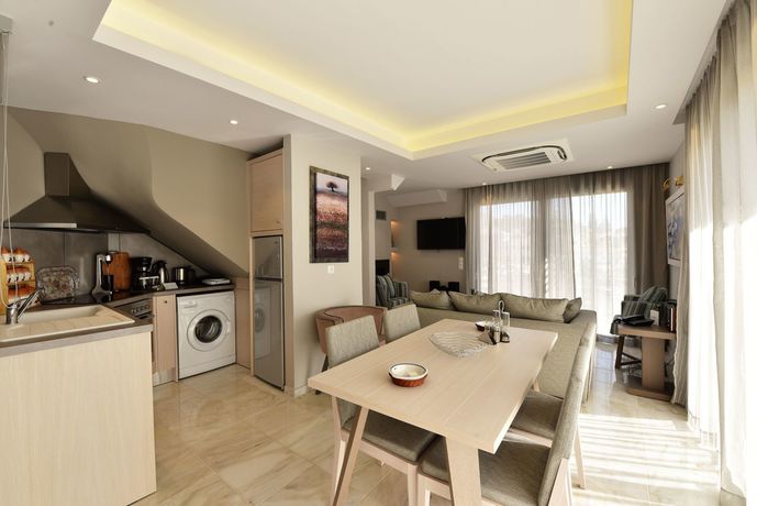 Imagen de los interiores del Hotel Alexander Gerakari. Foto 12