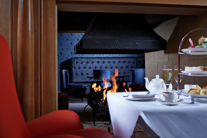 Imagen del bar/restaurante del Hotel Alexander House and Utopia Spa. Foto 4