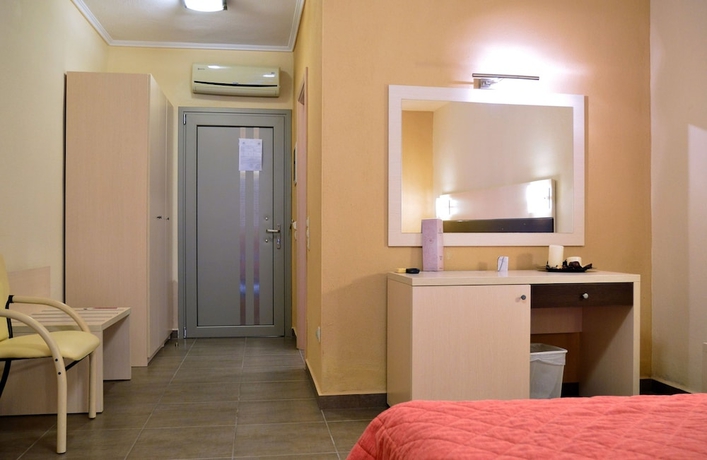 Imagen de la habitación del Hotel Alexander Inn, Stavros. Foto 8