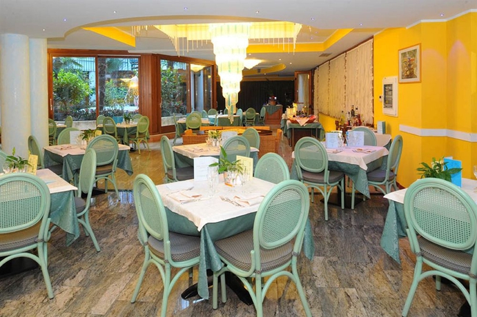 Imagen del bar/restaurante del Hotel Alexander, Limone sul Garda. Foto 3