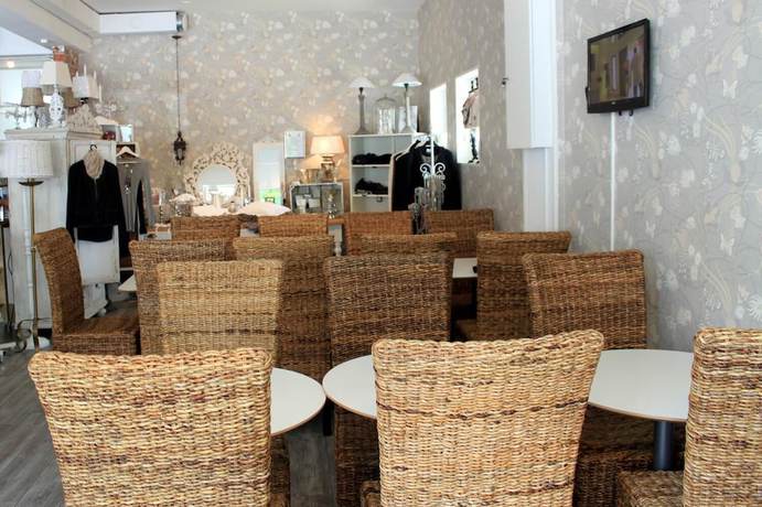 Imagen del bar/restaurante del Hotel Alexander, M&auml;ntt&auml;. Foto 3