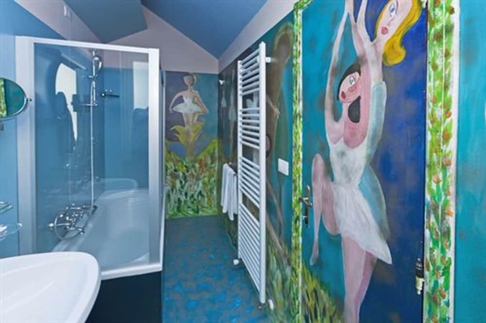 Imagen de la habitación del Hotel Alexander Museum Palace. Foto 9