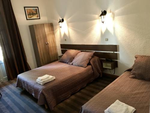 Imagen de la habitación del Hotel Alexander, PERPIGNAN. Foto 2
