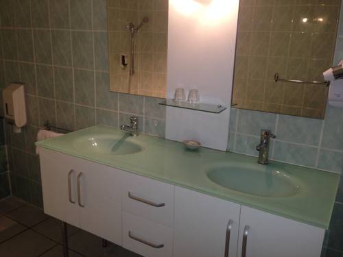 Imagen de la habitación del Hotel Alexander, PERPIGNAN. Foto 14