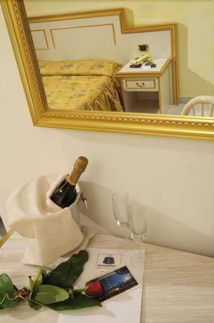 Imagen de la habitación del Hotel Alexander Palace. Foto 9