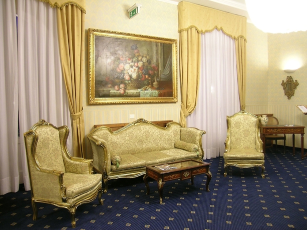 Imagen de los interiores del Hotel Alexander Palme. Foto 8