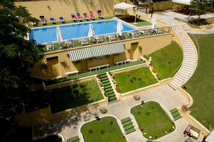 Imagen de los exteriores del Hotel Alexander Palme. Foto 5