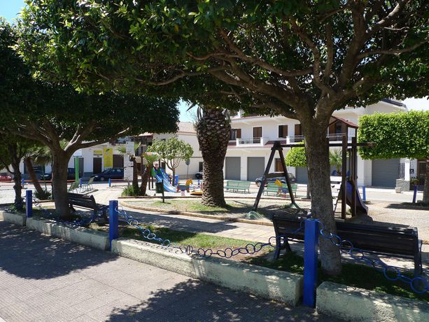 Imagen de los exteriores del Hotel Alexander, Santa Domenica. Foto 11
