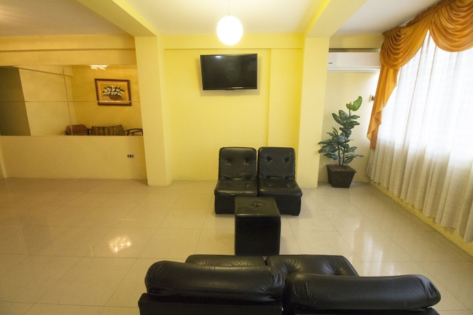 Imagen de la habitación del Hotel Alexander, Trujillo. Foto 3