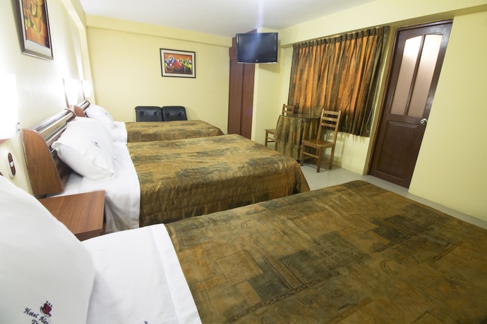 Imagen de la habitación del Hotel Alexander, Trujillo. Foto 5