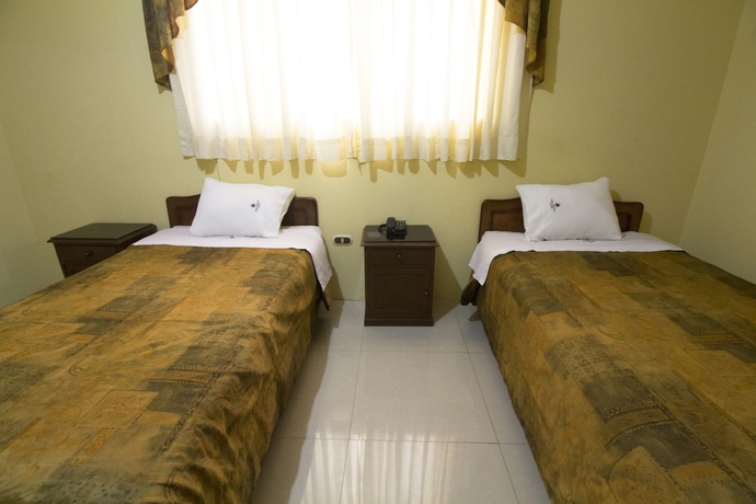 Imagen de la habitación del Hotel Alexander, Trujillo. Foto 13