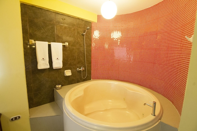 Imagen de la habitación del Hotel Alexander, Trujillo. Foto 17