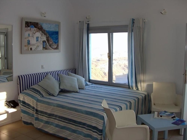 Imagen de la habitación del Hotel Alexander Villas. Foto 4