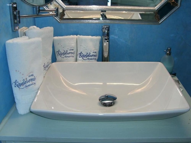 Imagen de la habitación del Hotel Alexander Villas. Foto 7