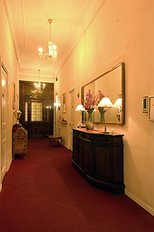 Imagen de los interiores del Hotel Alexander and Spa. Foto 9