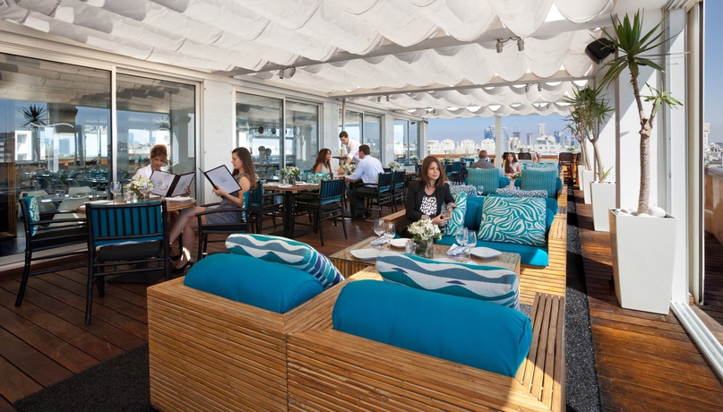 Imagen del bar/restaurante del Hotel Alexander – Tel Aviv. Foto 2