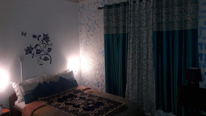 Imagen de la habitación del Hotel Alexander plaza hotel ltd. Foto 9