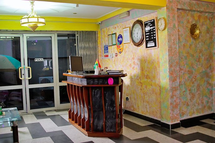 Imagen de los interiores del Hotel Alexander plaza hotel ltd. Foto 19