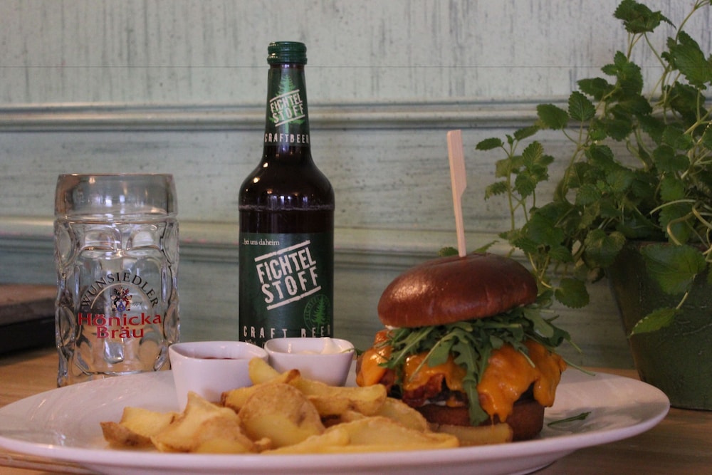 Imagen del bar/restaurante del Hotel Alexandersbad. Foto 3