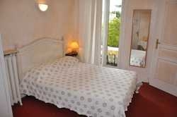 Imagen de la habitación del Hotel Alexandra, Antibes. Foto 3