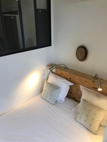 Imagen de la habitación del Hotel Alexandra, Antibes. Foto 4