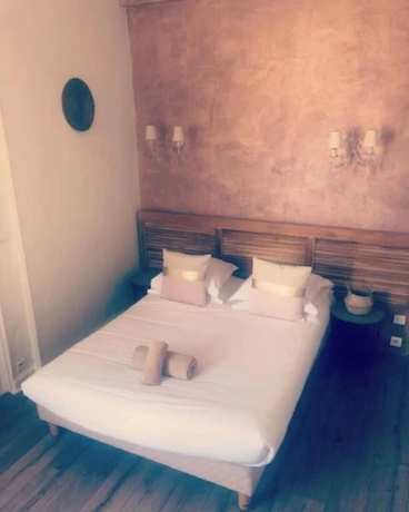 Imagen de la habitación del Hotel Alexandra, Antibes. Foto 9