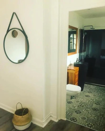 Imagen de la habitación del Hotel Alexandra, Antibes. Foto 12