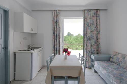 Imagen de la habitación del Hotel Alexandra Beach, PSALIDI. Foto 7