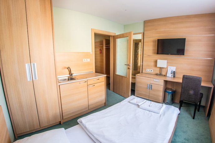 Imagen de la habitación del Hotel Alexandra Business. Foto 5