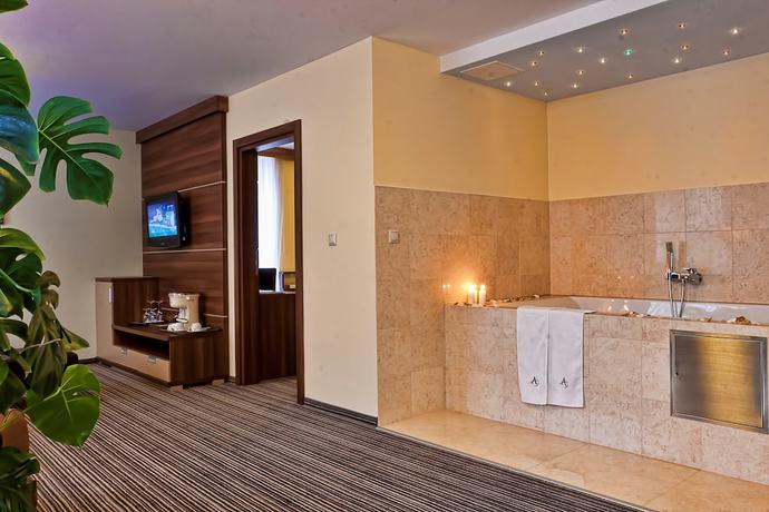 Imagen de la habitación del Hotel Alexandra Business. Foto 6