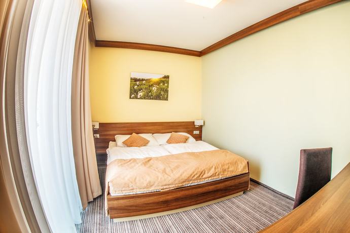 Imagen de la habitación del Hotel Alexandra Business. Foto 9