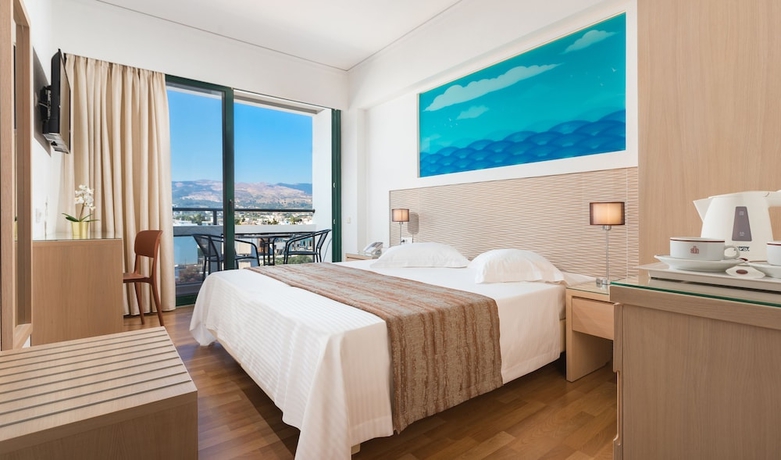 Imagen de la habitación del Hotel Alexandra, Cos Ciudad. Foto 8